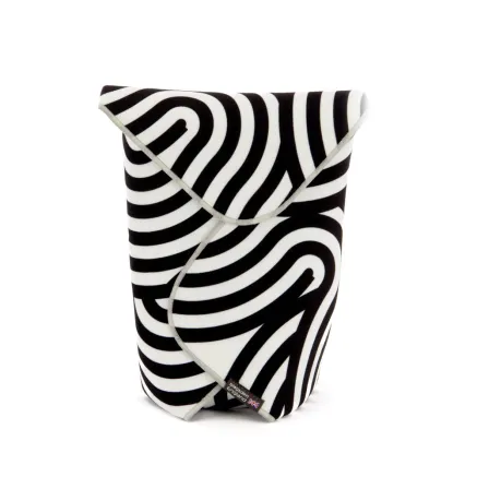 3 Legged Thing WRAPZ Self-adhesive Reusable Cloth Wrap Swirl Small WRAPZ SWIRL 