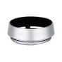 JJC LH-JXF35C Fuji капюшон - Серебряный капюшон с черной внутренней частью и выгравированным текстом 'JJC LH-JXF35C Lens Hood' спереди, с цилиндрической формой и легким сужением, а также черным резиновым уплотнением внизу.