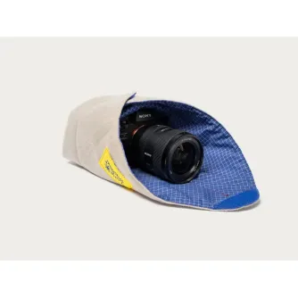 Citas somas - Long Weekend Padded Camera Wrap 19x19 213-032 - ātri pasūtīt no ražotāja