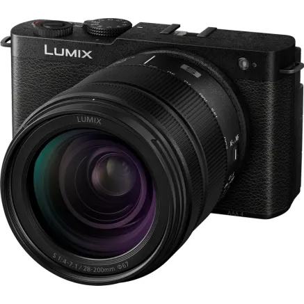 PANASONIC LUMIX S9 JET BLACK 28-200 F/4.0-7.1 DC-S9HE-K