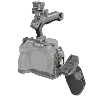 SmallRig 4539 HawkLock Quick Release Advanced Cage Kit for Sony Alpha a7 V, featuring a full metal cage, top handle and detachable side grip, with multiple 1/4‑20 and 3/8‑16 mounting points, lightweight durable construction.