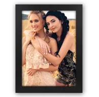 Фотофрейм Zep MR23BL Shire Black 20x30 см, идеален для стильного оформления воспоминаний.Фотофрейм Zep MR23BL Shire Black 20x30 см, идеален для стильного оформления воспоминаний.