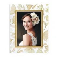Элегантная золотая фоторамка Zep Photo Frame B16453G Siracusa Gold 13x18 см для свадебных воспоминанийЭлегантная золотая фоторамка Zep Photo Frame B16453G Siracusa Gold 13x18 см для свадебных воспоминаний