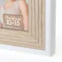 Zep Photo Frame HV246 Augusta 2Q 2x 10x15 см - Коричневая деревянная фоторамка с белой рамкой, частичное изображение человека в светлом топе, подходит для фото 10x15 см, высокое качество, роскошная отделка, www.zep-italia.com