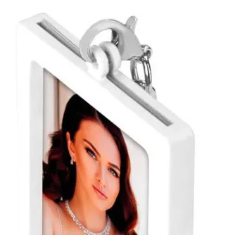 Ключница Zep Photo AA9W Белая 35x45 мм с портретом женщины с длинными каштановыми волосами в бриллиантовом ожерелье, элегантный металлический дизайн