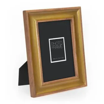 Фотофрейм Zep XN757G Vienna Gold 13x18 см - Элегантный фотофрейм из золотистого дерева для фотографий размером 13x18 см, часть серии Vienna Gold, идеален для домашнего декора.