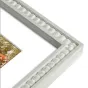 Фоторамка Zep Photo Frame UT7718 Coira White 13x18 / 18x24 см - Старинная белая деревянная рамка с рельефной декорацией, подходит для дома и офиса.