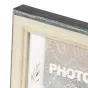 Фотофрейм Zep WD463B Bensen Black 10x15 см - Элегантный фотофрейм с пластиковым покрытием в оттенках коричневого и серого, классическим квадратным профилем и рельефной декорацией для домашнего или офисного декора.