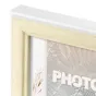 Zep Photo Frame WD464W Bensen White 10x15 см - Элегантная фоторамка для фото 10x15 см с текстурированной поверхностью, нежными цветочными узорами и минималистичным дизайном.