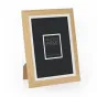 Zep Photo Frame NT237N Adler Natural 20x30 см - Элегантная деревянная рамка с черным матовым фоном и белой внутренней рамкой, подходящая для использования в доме и офисе.