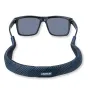 Черный Carson Floating Eyeglass Cord FA-10(01) с диагональными синими полосами и логотипом 'CARSON', предназначенный для безопасного хранения очков во время водных активностей.