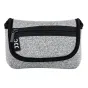 JJC OC-R1BG Neoprene Compact Camera Pouch - Izturīgs un elastīgs maisiņš ar melnu apdari un rāvējslēdzēju, paredzēts kompakto fotokameru un aksesuāru aizsardzībai.