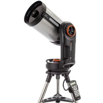 Телескоп Celestron NexStar Evolution 8 на штативе с пультом управления для смартфона