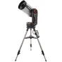Телескоп Celestron NexStar Evolution 8, установленный на штативе с цифровой панелью управления, серебристый корпус с черными акцентами и оранжевым кольцом у окуляра.