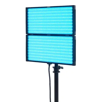 Nanlite PavoSlim 240C LED панель освещения - компактная панель 2x1 RGBWW с бицветным CCT, выходом 24,970 люкс и видимым силовым кабелем для профессиональной фотографии и видеосъемки.