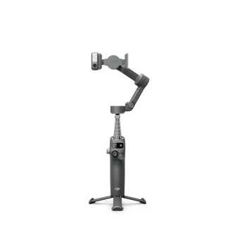 DJI Osmo Mobile 7P smartphone stabilizators ar trīs asu stabilizāciju, magnētisko daudzfunkcionālo moduli, regulējamu apgaismojumu un bezvadu mikrofona atbalstu.