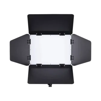 Vairs neražo - Amaran Pano 120c Barn Doors