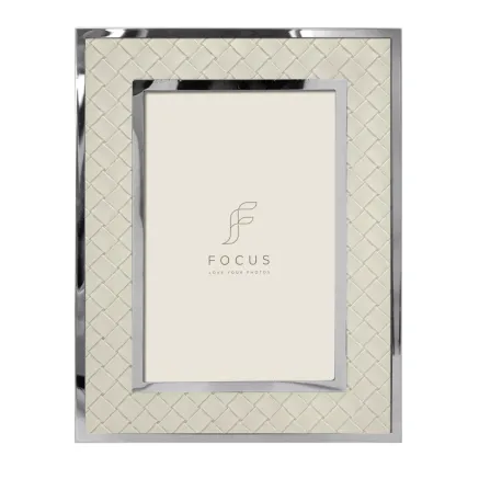 FOCUS CAMELLIA WHITE 10X15 132949