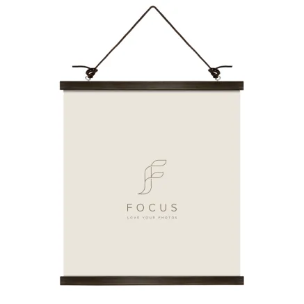 FOCUS POSTER HANGER MAGNETIC WALNUT 71CM 132448
