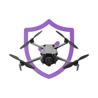 DJI Mini 5 Pro dronis ar kameru un propelēriem, skats no augšas uz balta fona