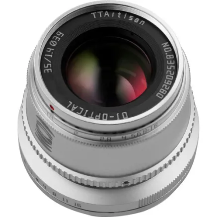 TTArtisan APS-C 35mm f1.4