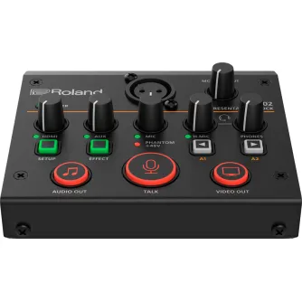 Roland UVC-02 - Compact video streaming dock with HDMI input and pro audio 