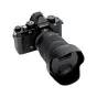 Крышка объектива JJC LH HB102 для объективов Nikon Z 24-120mm f/4 S и Z 28-400mm f/4-8 VR, матовое черное покрытие, установленная на длиннофокусный зум-объектив с байонетным креплением