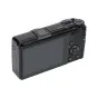 Верхняя часть камеры Ricoh GR IV с акцентом на зону горячего башмака, предназначенную для защиты алюминиевым чехлом JJC HC GR4.