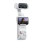 Камера-стабилизатор Insta360 Luna Ultra 8K с объективом Leica и съемным OLED-экраном, отображающим портретное видео в белом цвете Stellar White