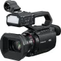 Panasonic AG-CX20EJ 4K kamera ar detašējamu rokturi un integrētu LED gaismu, attēlojot priekšējo un augšējo skatu profesionālai video ražošanai un raidīšanai