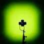 Ikan LBF60Z-POE PoE++ LED Fresnel spilgtuve ar divkrasainu gaismu, regulējamu starojuma leņķi un augstu krāsu precizitāti (CRI 97) studijām un raidījumiem.