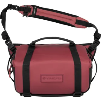 Wandrd ROGUE Sling 9L Rhone Burgundy