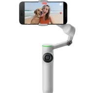 Insta360 Flow 2 Pro AI Tracker Bundle in use with smartphone showing AI tracking of a woman and dog on the beachInsta360 Flow 2 Pro AI Tracker Bundle in use with smartphone showing AI tracking of a woman and dog on the beach