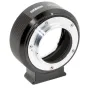 Metabones Leica R uz Micro Four Thirds adapteris melns matēts sānu skats ar precīzi izstrādātu metāla konstrukciju un redzamām skrūvēm stiprināšanai