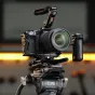 Полукейс Tilta для Canon R6 Mark III с платой Arca-Swiss и магнитным многофункциональным инструментом, установленный на штатив для профессиональной видеосъемки