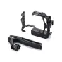 Кадж Tilta черного цвета для Sony Alpha 7 V с ручкой, базой Arca-Swiss и множеством точек крепления для профессиональной видеосъемки и фотографии.