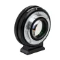 Metabones Canon FD uz Fujifilm X-Mount Speed Booster ULTRA adapteris ar 0.71x magnifikāciju un 5 elementu optisko konstrukciju, ar noņemamu Arca-tipa trijstūru kāju un satīna apdari metāla korpusam.