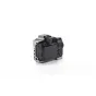 Tilta Sony Alpha 7 V pusmājas kameras kārba - titāna pelēkā ar Arca-Swiss bāzi un aukstā pēda montāžas vietu mugurējā redzējumā