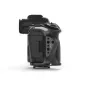 Полукорпус Tilta для Canon R5 Mark II – вид сзади и сбоку с Arca-платформой и резьбовыми креплениями для аксессуаров