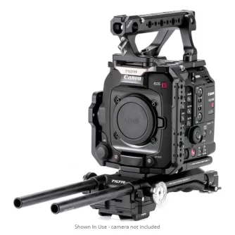 Комплект Tilta ES-T22-B для камеры Canon C400 с модульной алюминиевой конструкцией, стержнями длиной 7,8 дюйма, верхней ручкой и многофункциональной задней панелью для профессиональной видеосъемки.