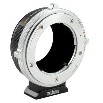 Адаптер Metabones Contax Yashica к Sony E-mount T Cine черного матового цвета в боковом ракурсе с механизмом позитивной фиксации и съемной Arca-тип стойкой