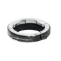 Адаптер Metabones Leica M к фотоаппаратам Fujifilm X-mount T с точной латунно-алюминиевой конструкцией, сатиновым хромовым покрытием и внутренней войлочной прокладкой для оптимальной совместимости объективов.