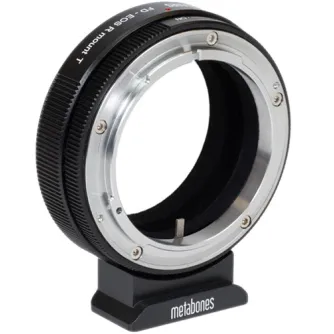 Адаптер Metabones для объективов Minolta MD на Canon RF с отъемной Arca-стойкой, металлической конструкцией и матовым внутренним покрытием для снижения бликов