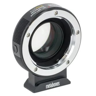 Metabones adapteris Minolta MD uz Micro Four Thirds kamerām ar 0.71x ātruma palielinātāju, melnā matēta apdare, ar precīzi apstrādātu misiņa konstrukciju un noņemamu Arca-tipa trīstūrisko kāju