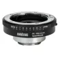 Metabones Devil Q666 0.50x ātruma palielinātājs Pentax K uz Pentax Q montāžai ar numurētu bloķēšanas skalu, 'PK - PKQ montāžas ātruma palielinātājs' uzlīmi un metāla konstrukciju ar melnu ārējo gredzenu.