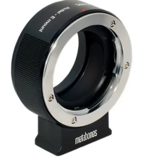 Адаптер Metabones Rollei QBM к Sony E-mount черный матового исполнения с точной латунной конструкцией и хромированным покрытием для идеальной совместимости объективов