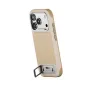 Tilta Khronos Lite iPhone 17 Pro čaula šampanieša krāsā ar iebūvētu divu režīmu atbalsta stāvu un magnētisku papildierīču piestiprinātāju.