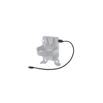Кабель питания Tilta 100W USB-C с угловым разъёмом 35 см, компактный и прочный для профессиональных камерных установок.