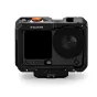 Tilta DJI Osmo Action 6 kameras korpuss priekšējā skatā ar paplašinātu pogu paneli un magnētisko bāzes plātni daudzveidīgai montāžai