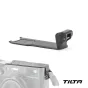 Tilta melna augstākā aizsardzības plāksne Fujifilm X100VI kamerai - viegls alumīnija sakausējuma aizsargs, kas paredzēts ceļojumiem un smagiem apstākļiem